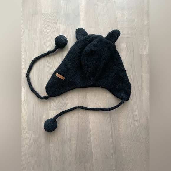 DeLux Cute and Warm Wool Blend Hat with Cat Ears and Good (human) Ear Coverage - Picture 5 of 6